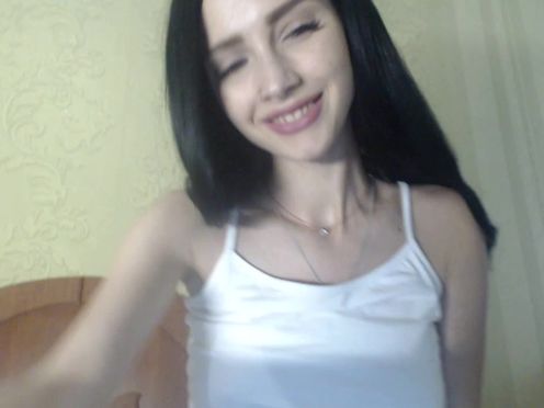 MilanaLight toying herself in webcam chat