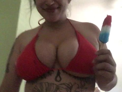 kezia420 sexy slut shows big tits