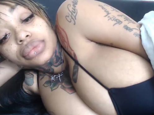 creamyexotica busty bitch fucks her shaved pussy