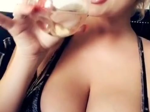 Summer Brielle videos [OnlyFans.com]   Chubby brunette
