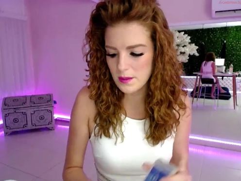 gingermfc charming shows off her tits.