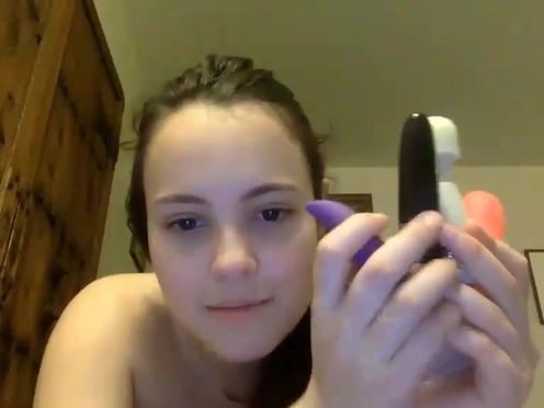 firethighs naughty  girl  fingering vagina in the shower