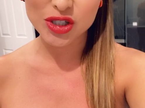 francety onlyfans slut fucks pussy and cums