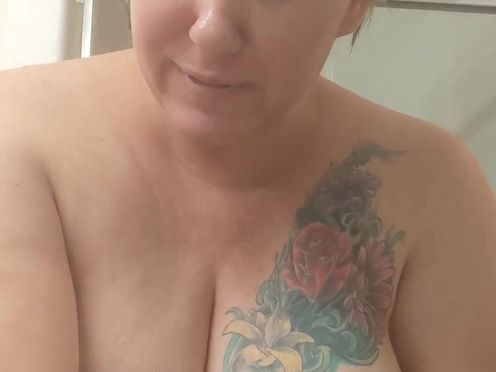 bustykrisann onlyfans the nipple with big boobs fascinates the look
