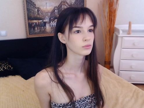 kriss_kiss__ chaturbate sexy babe showed her tits