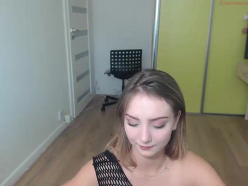 kelsimonro chaturbate cute bitch bares shaved holes