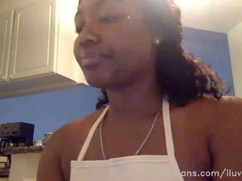 iluvchanell_ onlyfans show recordings include her teasing