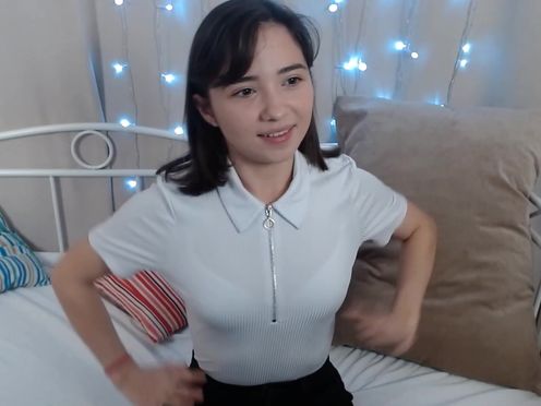 valensafarfor show in free chat