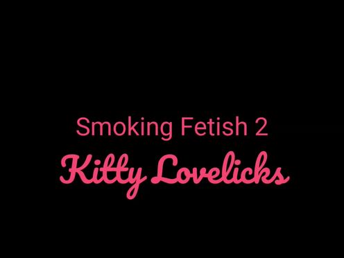 Kitty Lovelicks naughty bitch massages juicy holes
