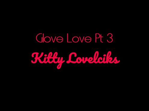 Kitty Lovelicks Chick in