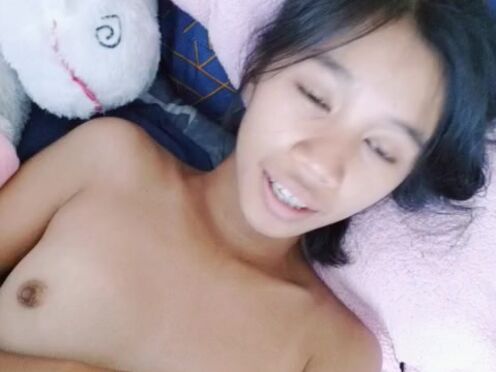 CreamBerryFairy handjob and play with sex toys