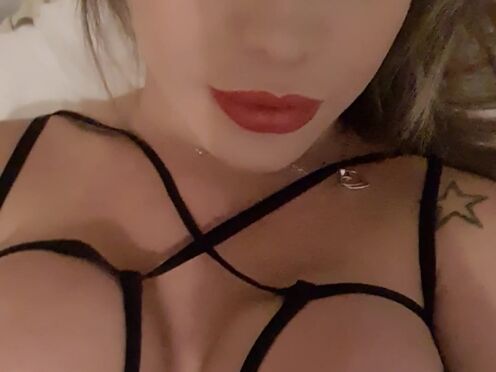 Myrelly Mello Onlyfans professional whore