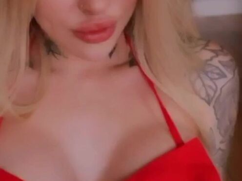 jadelavoie onlyfans skinny babe pleases with her appearance
