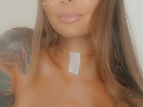 evelynuncovered onlyfans Obstinate wench