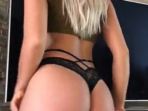 Paola_Skye onlyfans 09 March 2020