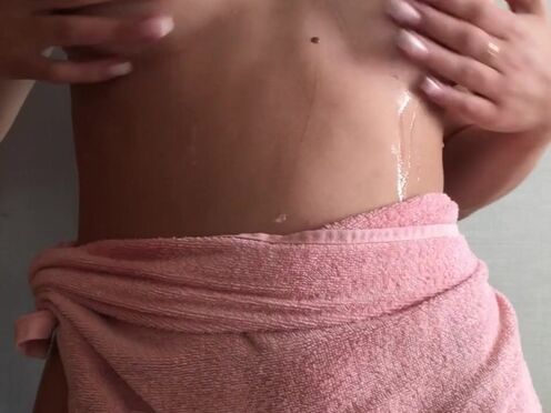 Freya Mayer, yourfreyamayer onlyfans fingers in wet pink hole