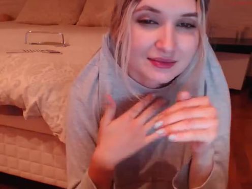 aalliyahh  Gorgeous Webcam bitch fuck her self